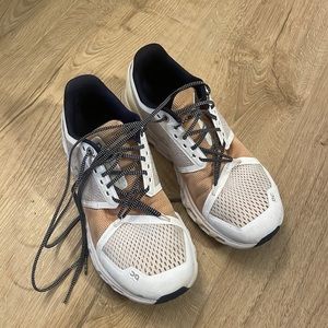 On Cloud Tennis Shoes